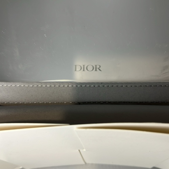 Dior Beauty Around The World Vanity Cosmetic Box Bag - Picture 4 of 4